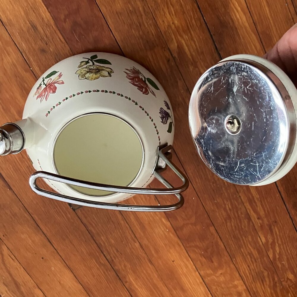 3 QT Enamel Steel Tea Kettle Tea Pot VINTAGE FLORAL GARDEN Made in Thailand - Picture 5 of 11